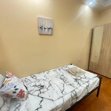 2br In Centre 아파트 *
