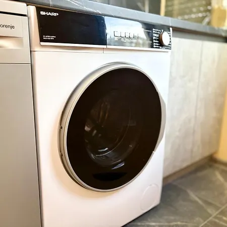 2br In Centre 바르나