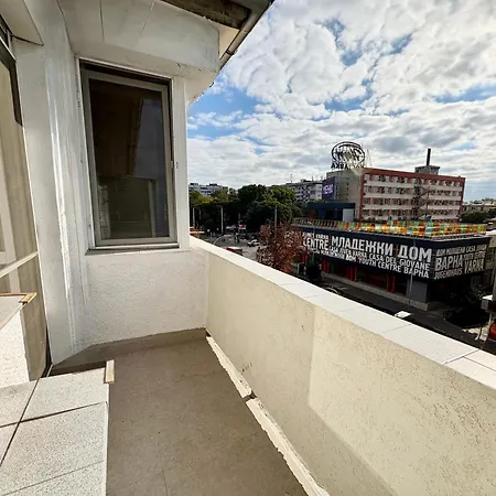 Daire 2br In Centre *